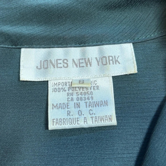 Vintage Jones  New York Long Sleeve Button Up Blouse - Picture 3 of 6